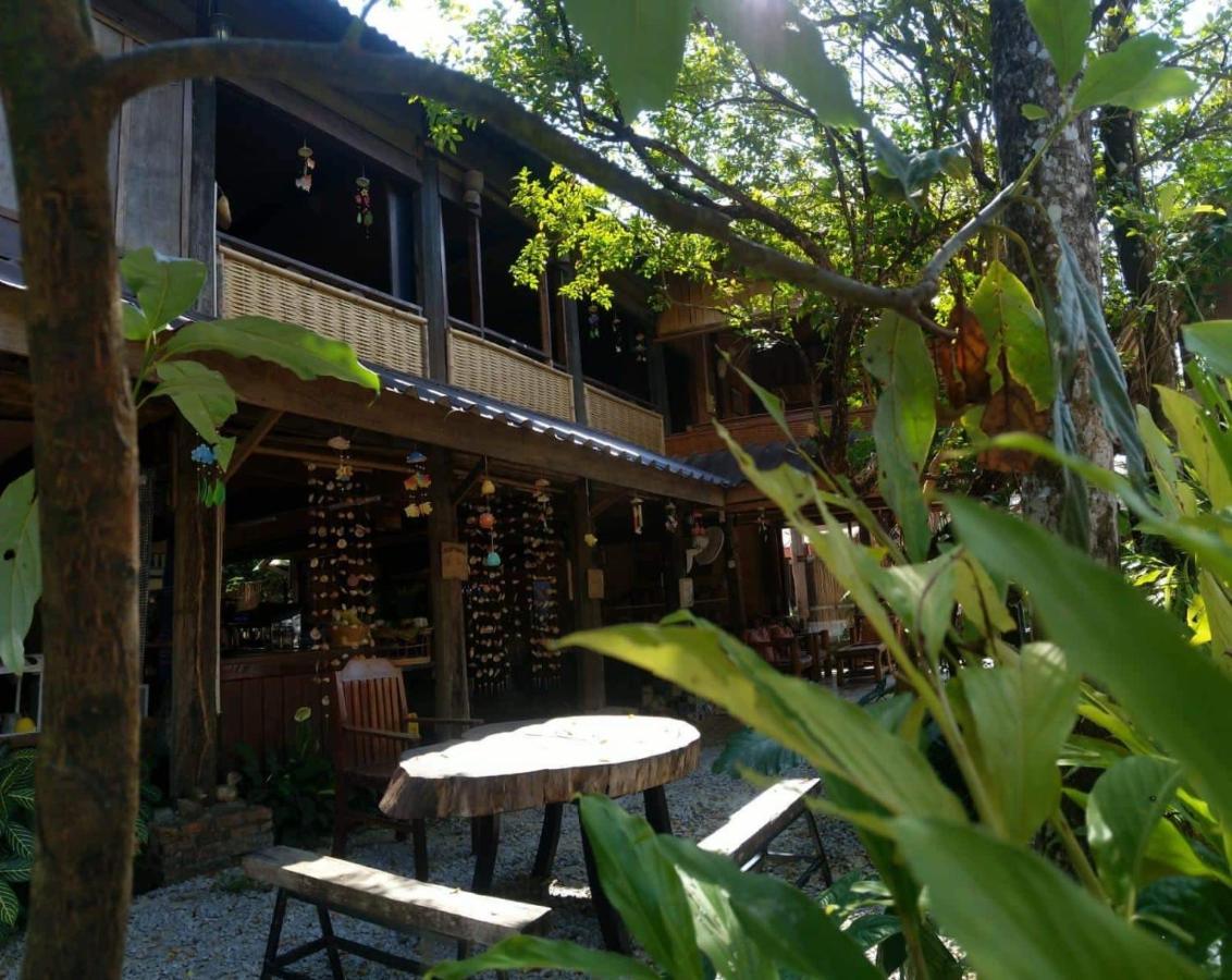 Champalao The Villa Vang Vieng Exteriör bild